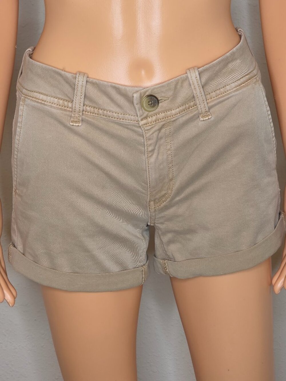 American Eagle MIDI Rolled Hem Women's Shorts, Size 4